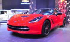  Chevrolet Stingray 2015 - ‘ngôi sao’ triển lãm ôtô Việt Nam 