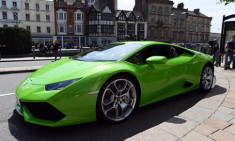  Chi tiết Lamborghini Huracan làm taxi ở Anh 