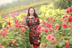 Cô dâu Việt trồng rau trên đất Mỹ thu hoạch nhiều không xuể