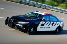  Ford Police Interceptor - xe cảnh sát tăng tốc nhanh nhất 