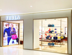 Furla chính thức có mặt tại Saigon Centre và Takashimaya.