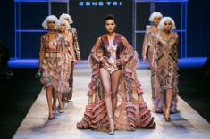 Gọi tên những “bà hoàng” của sàn catwalk Tuần thời trang quốc tế