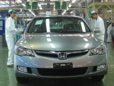  Honda Việt Nam công bố giá mới cho Civic 