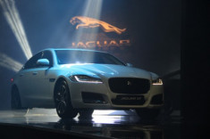 Jaguar XF thế hệ mới ra mắt thị trường Việt Nam 