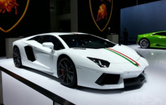  Lamborghini Aventador Nazionale - chất Italy ở Trung Quốc 