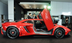  Lamborghini Aventador SuperVeloce giá 1,4 triệu USD tại Thái Lan 