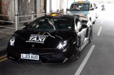  Lamborghini Gallardo làm taxi 