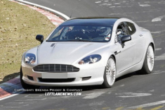  ‘Nữ hoàng’ Aston Martin Rapide trên đường thử 