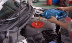  Ở Việt Nam, ôtô đi bao lâu cần thay dầu? 