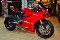 Phiên bản cao cấp Ducati 1199 Panigale R trong bản độ siêu chất