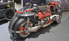  ‘Quái thú’ Lazareth LM847 - siêu môtô động cơ V8 