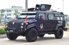  Sabertooth - xe chống đạn của cảnh sát Trung Quốc 