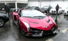  Siêu xe Lamborghini 4,5 triệu USD được vận chuyển ra sao? 