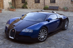 Thuê Bugatti Veyron giá 25.600 USD một ngày 