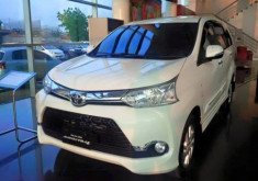  Toyota Avanza Veloz - xe gia đình giá từ 15.600 USD 
