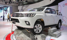  Toyota Hilux 2016 - động cơ mới ra mắt Việt Nam 
