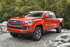  Toyota Tacoma 2016 có giá 22.200 USD 