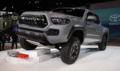  Toyota trình làng Tacoma TRD Pro 2017 