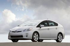  Toyota ‘tuyên chiến’ với Honda về giá xe hybrid 