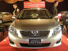  Toyota Việt Nam chuẩn bị trình làng Corolla Altis 2.0 