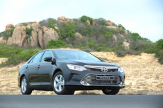  Toyota Việt Nam tăng giá hàng loạt lần thứ hai trong 2015 