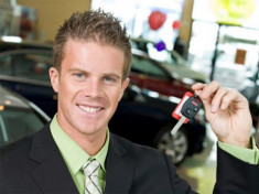  Tự thú của người bán xe: Mẹo đàm phán với khách 