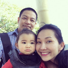 Vợ chồng Kim Hiền đưa hai con đi chơi dịp cuối tuần