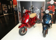  Xe máy nhái Trung Quốc thản nhiên dự triển lãm quốc tế 