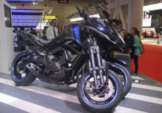  Yamaha giới thiệu mẫu xe 3 bánh MWT-9 
