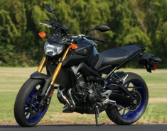  Yamaha ra naked bike mới tinh FZ-09 