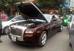  Rolls-Royce cũng chết máy giữa đường? 