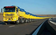  ‘Tàu đường bộ’ - những cỗ xe tải dài nhất thế giới 