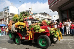  Xe Jeep chất hàng ngập nóc - văn hóa chỉ có ở Colombia 