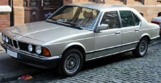  30 năm BMW serie 7 