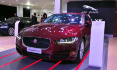  Ảnh chi tiết Jaguar XE tại VIMS 2015 