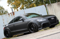  Audi TT RS độ toàn đen 