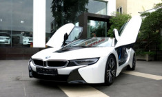  BMW i8 trắng đầu tiên xuất hiện ở Hà Nội 
