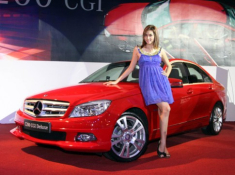  C200 CGI - ‘con bài’ mới của Mercedes Việt Nam 