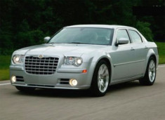  Chrysler thu hồi xe C300 
