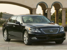  Công nghệ tối tân trên Lexus LS600hL 