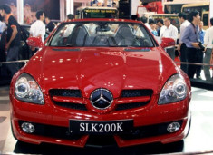  ‘Lộng lẫy’ Mercedes SLK200K ở Việt Nam Motorshow 