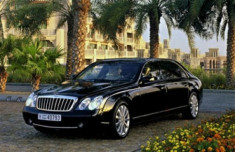  Mercedes bắt đầu khai tử Maybach 