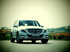  Mercedes GLK máy dầu chinh phục đồi cát 