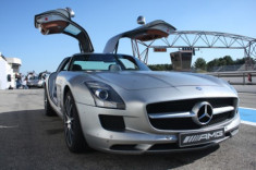  Mercedes SLS AMG đầu tiên đến Việt Nam 