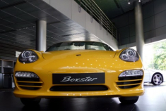  Porsche Boxster 2010 đầu tiên cập cảng Sài Gòn 