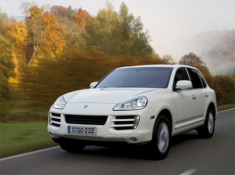  Porsche sắp có SUV hạng nhỏ hoàn toàn mới 