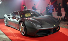  Siêu xe Ferrari 488 GTB giá 672.500 USD tại Thái Lan 