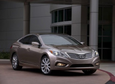  Hyundai Azera 2012 tìm khách sang 