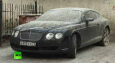  Siêu xe Bentley Continentlal GT bị rưới bê tông 