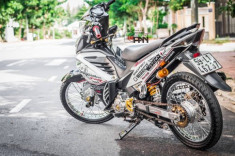 Yamaha Exciter chất chơi từ Ánh Hồng Decal